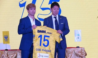 Công Phượng được trao áo đố số 15 ở đội bóng mới. Ảnh: Vietnamnet