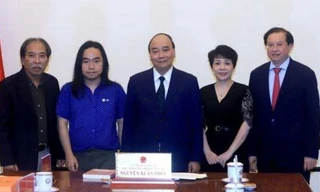 Chủ tịch nước biểu dương tài năng trẻ dịch Truyện Kiều sang tiếng Anh