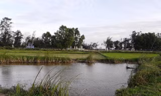 Hồ nước nơi nam sinh không may gặp nạn. 