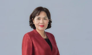 Bà Nguyễn Thị Hồng được giới thiệu làm Thống đốc NHNN Việt Nam. Ảnh Như Ý