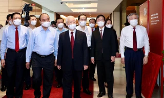 Lãnh đạo Đảng, Nhà nước tham quan triển lãm “Những tấm gương bình dị mà cao quý” (Ảnh Như Ý)