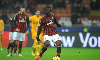 Kế hoạch chiêu mộ Balotelli của Arsenal nhận được sự ủng hộ tích cực từ một Mạnh Thường Quân: