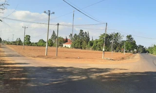 Một phó chủ tịch huyện bị khởi tố vì cho phép chuyển đổi đất trái quy định