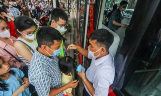 Xe buýt 2 tầng miễn phí ở Hà Nội thu hút gần 7.000 khách dịp nghỉ lễ