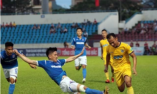 Than Quảng Ninh: Thuyền chìm tại bến