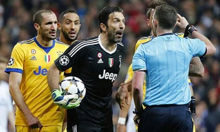Thủ thành Buffon nhất quyết không xin lỗi trọng tài Oliver