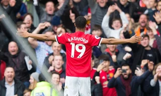 Marcus Rashford là tác giả cú đúp vào lưới Liverpool.