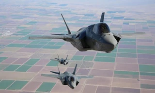 RADIO Thế giới 24h: Máy bay Mỹ rầm rập kéo tới thị uy Triều Tiên