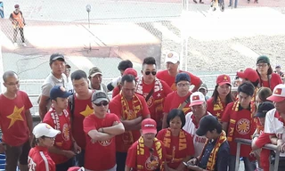 CĐV háo hức chờ cuộc so tài giữa Myanmar và Việt Nam