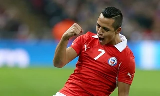 M.U trao áo số 7 huyền thoại và mức lương kỷ lục cho Sanchez