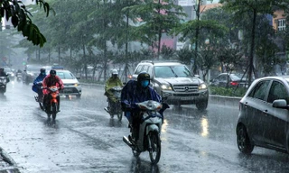 Miền Bắc giảm nhiệt, mưa to vì không khí lạnh 