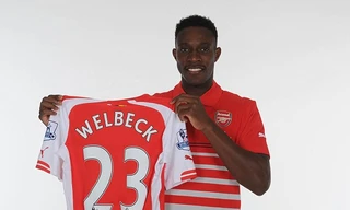 Vừa ra mắt Arsenal, Welbeck đã dính chấn thương.