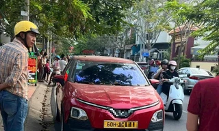 Tài xế tử vong trong ô tô đậu ven đường