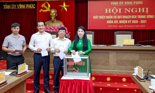 Nhiều tỉnh giới thiệu nhân sự quy hoạch Ủy viên Trung ương khóa mới