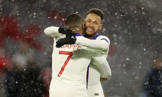 Chủ tịch PSG thét giá bán Neymar 1 tỷ euro