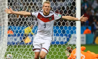 Đức- Algeria (2-1): 'Xe tăng' ì ạch vào tứ kết