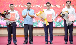 Công bố quyết định của Ban Bí thư về công tác cán bộ