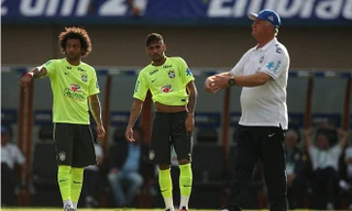Khổng Minh gạt lệ chém Mã Tốc, Scolari ngoảnh mặt ‘đì’ Marcelo?