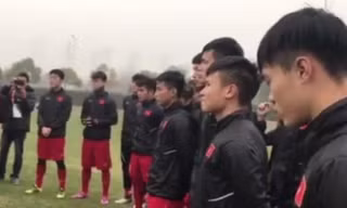 U23 Việt Nam xúc động nhận thư khen của Thủ tướng