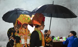 Lên đỉnh Mẫu Sơn xem lễ rước dâu ban đêm của người Dao 