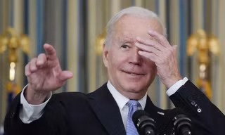 Ghế Biden lung lay 
