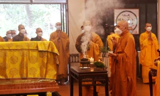 Lễ nhập kim quan Thiền sư Thích Nhất Hạnh