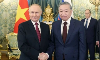 Tổng Bí thư Tô Lâm và Tổng thống Nga Vladimir Putin. Ảnh: TTXVN