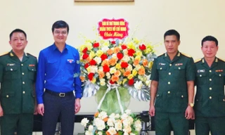 Bí thư thứ nhất Trung ương Đoàn chúc mừng 75 năm Trung đoàn 88