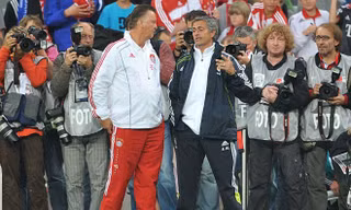 Mourinho không hề lo ngại Van Gaal và sự trỗi dậy của M.U.