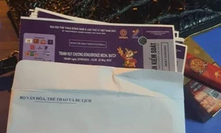 Vé chung kết môn bóng đá nam SEA Games 31 được rao trên mạng với giá cao ngất ngưởng.