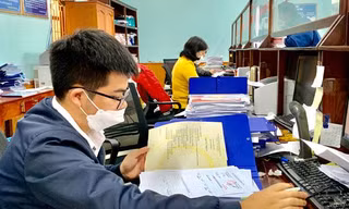 UBND tỉnh Nam Định sẽ trình HĐND tỉnh này ban hành Nghị quyết về mức hỗ trợ mới cho người có bằng sau đại học - Ảnh: Hoàng Long