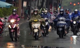 Cảnh báo lốc, sét, mưa đá khu vực Bắc Bộ, Thanh Hóa và Nghệ An 