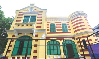 Bức tranh thể hiện màu sơn gốc của công trình biệt thự cổ 49 Trần Hưng Đạo