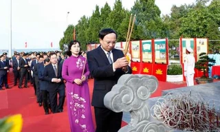 Quảng Ninh báo công dâng Bác nhân kỷ niệm 60 năm thành lập tỉnh