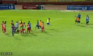 Cầu thủ nữ loạn đả kinh hoàng sau trận bán kết giải VĐQG