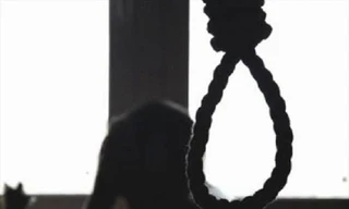 Kinh hãi phát hiện người yêu chết treo cổ trong phòng
