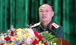 Thủ tướng bổ nhiệm 2 Phó Tổng Tham mưu trưởng QĐND Việt Nam, bổ nhiệm lại Thứ trưởng Bộ Tài nguyên