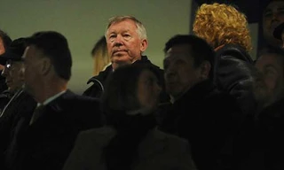 Tình hình tệ hại ở M.U khiến Sir Alex không thể ngồi yên