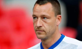 Chưa vội nghỉ hưu, John Terry tính gia nhập Aston Villa
