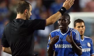 Ramires bị cấm thi đấu 4 trận. 