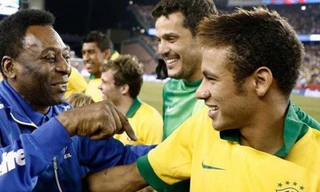 Bị Vua bóng đá Pele chê, tuyển Brazil 'mở cờ trong bụng'?