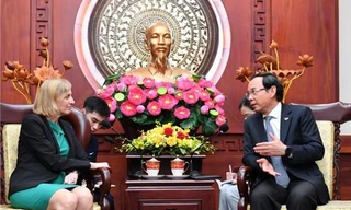Bí thư Thành ủy TPHCM Nguyễn Văn Nên tiếp Tổng Lãnh sự Hoa Kỳ Susan Burns