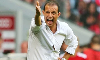 HLV Massimiliano Allegri có thể bị AC Milan sa thải vào hôm nay