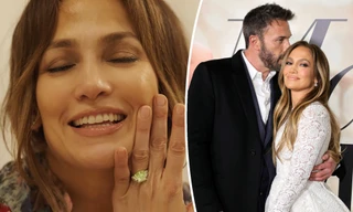 Jennifer Lopez tiết lộ được cầu hôn khi đang tắm