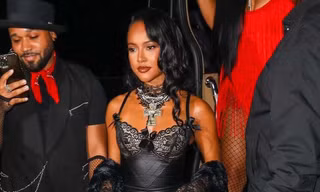 Người mẫu gốc Việt dự sinh nhật Cardi B