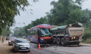 Ba xe tông liên hoàn, 2 người chết