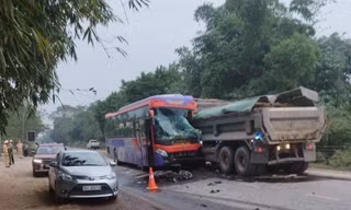 Ba xe tông liên hoàn, 2 người chết