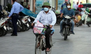 Hà Nội ùn tắc toàn ô tô, xe máy, đường nào dành riêng cho xe đạp?