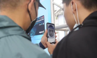  ‘Quét mặt mở thẻ’ tại gian hàng Viet Capital Bank ở Sóng Festival