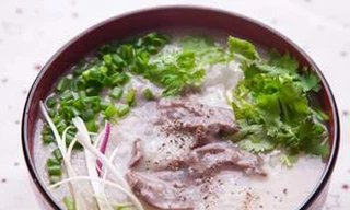 Thực hư ăn cháo gan dê, cháo hoa cúc chữa cận thị